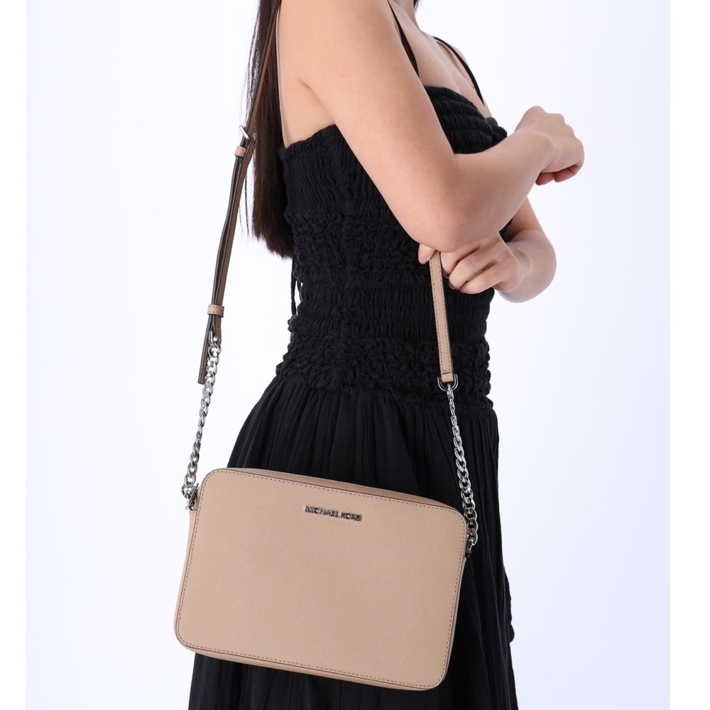 Michael Kors Jet Set Large East West Saffiano Leather Crossbody Bag Camel - Picture 1 of 10
